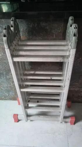 Escada dobrável