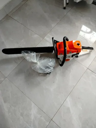 Motoserra semi novo 