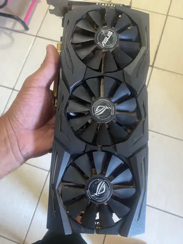 ASUS ROG Strix GeForce GTX 1080 Ti Pra Sair Hoje