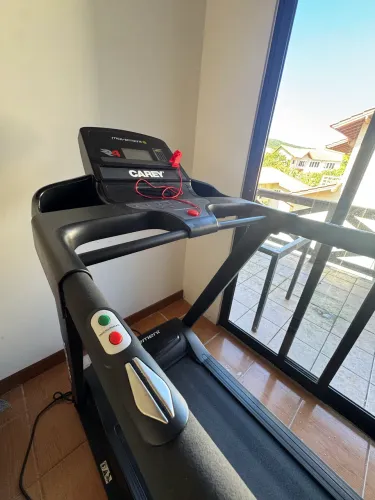 Esteira Ergométrica Movement R4i