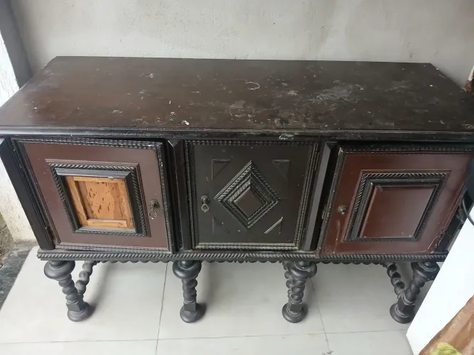 Armário antigo Bom preço