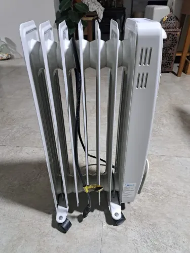 Aquecedor a óleo - marca Midea 1.500w