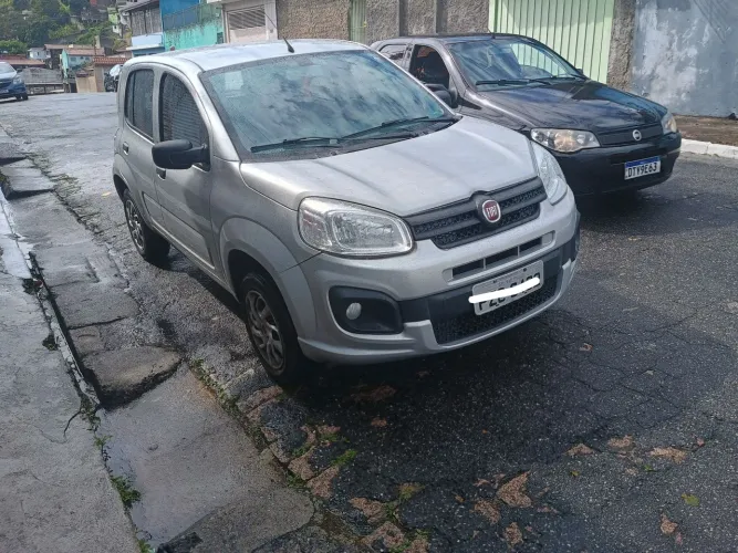 Fiat Uno Attractive 1.0 Flex 6V 5P 2017