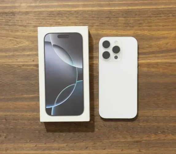 iPhone 16 Pro 12x476