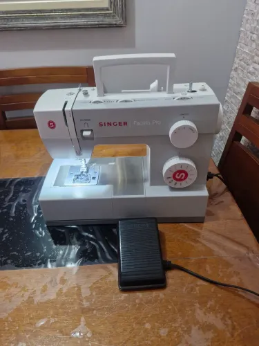 singer facilita 4411 220V