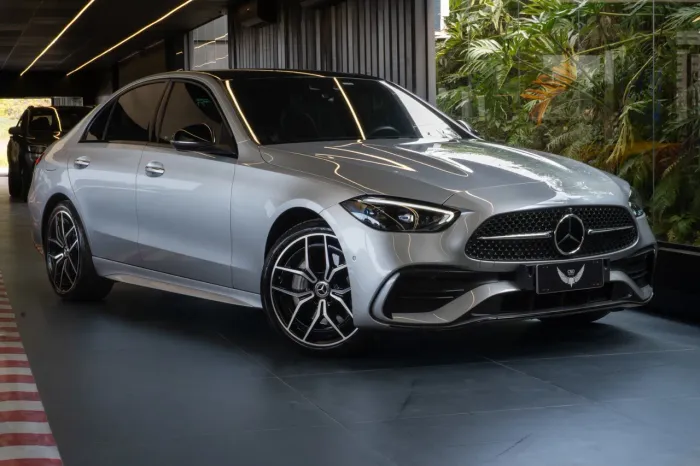 Mercedes-Benz C-300 AMG Line EQ Boost 2.0 TB Aut. 2024