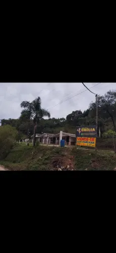 Alugo chacara com ponto comercial