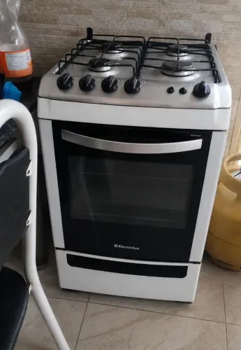 Fogão da eletrolux funcionando entrego 349