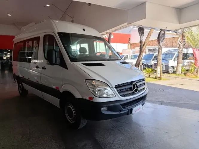 Mercedes-Benz Sprinter 415 Van Luxo T.a. 2.2 Diesel 2014