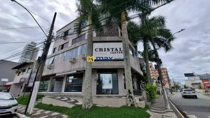 Loft mobiliado para locação no bairro Centro, Itajaí.