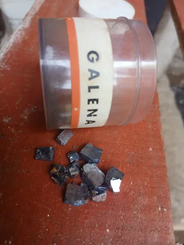 Vendo pedras raras pra colecionadores 