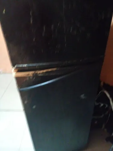 Geladeira pra venda de peças
