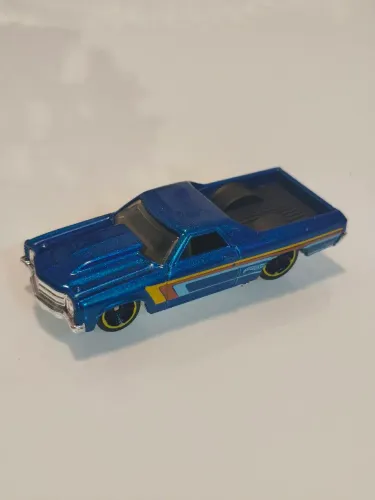 Hot Wheels 1971 CHEVY EL CAMINO SONIC BLUE, ESCALA 1:64 