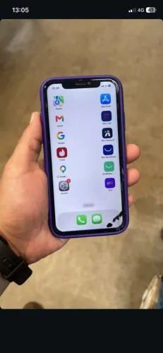 iPhone 11 tela quebrada