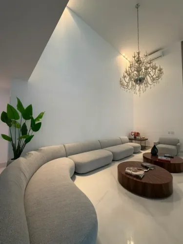 Casa Triplex com 5 Suítes | Alphaville Barra | Mobiliada