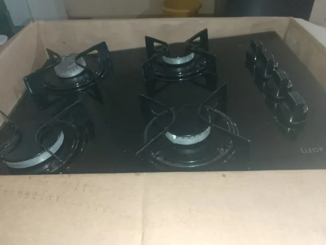 Fogão de quatro boca