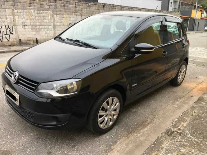 Volkswagen Fox 1.0 MI Total Flex 8V 5P 2012