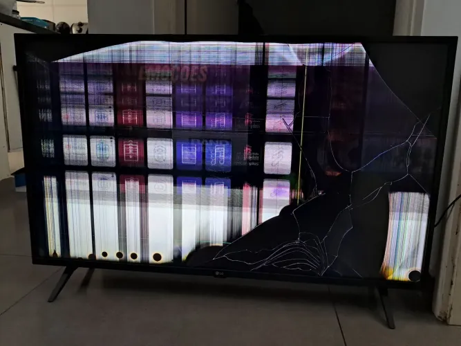 Tv LG Smart para retirada de peças