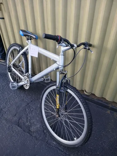 Bicicleta aro 26 alumínio antiga 