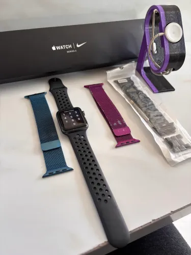 Apple Watch Nike series 3 - 42mm