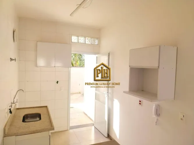 Casa com 2 dormitórios para alugar, 54 m² por R$ 3.210,05/mês - Vila Loanda - Atibaia/SP