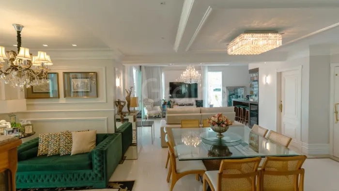 Cobertura Duplex de 254m² com 4 suítes em Jurerê