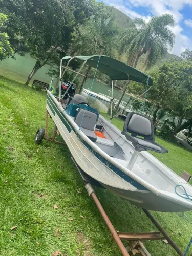 BARCO PARA PESCA LEVEFORT MOTOR MERCURY 50 HP