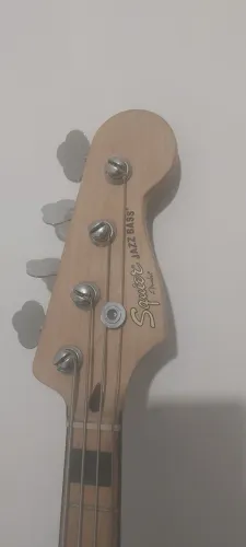 Baixo Squier by fender 4C 