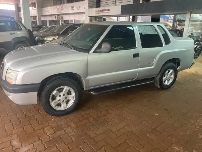 Chevrolet S10 Blazer 2.4 MPFI 8V 128cv 4P 2001