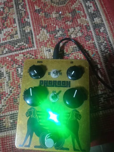 PEDAL PHARAOH FUZZ. BLACKARTS
