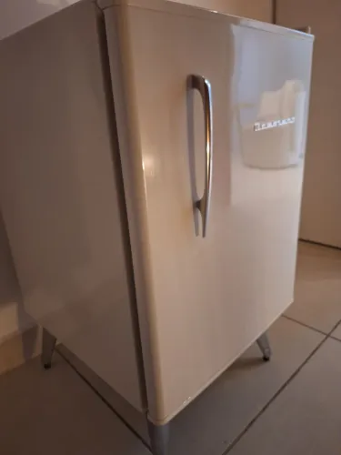 Frigobar brastemp retro semi novo