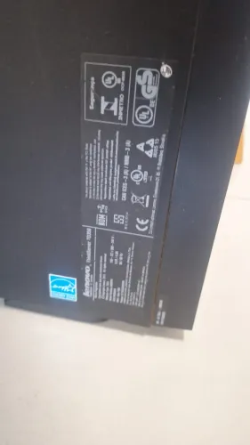 Servidor Lenovo pouco usado, em condições plenas de trabalho, 4 baias