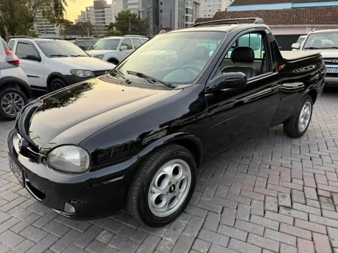 Chevrolet Corsa Pick-up Std/ Rodeio 1.6 MPFI 2003