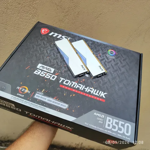KIT MSI B550 Tomahawk + 32GB XPG Spectrix