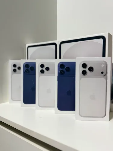 iPhone 17 pro Max 256gb Silver e Blue