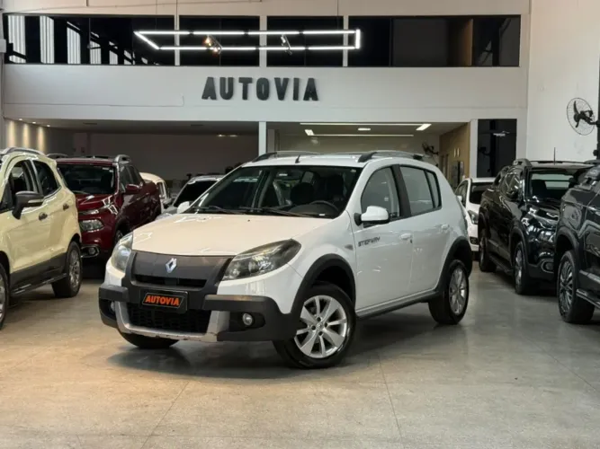 Renault Sandero Stepway Flex 1.6 16V 5P 2014