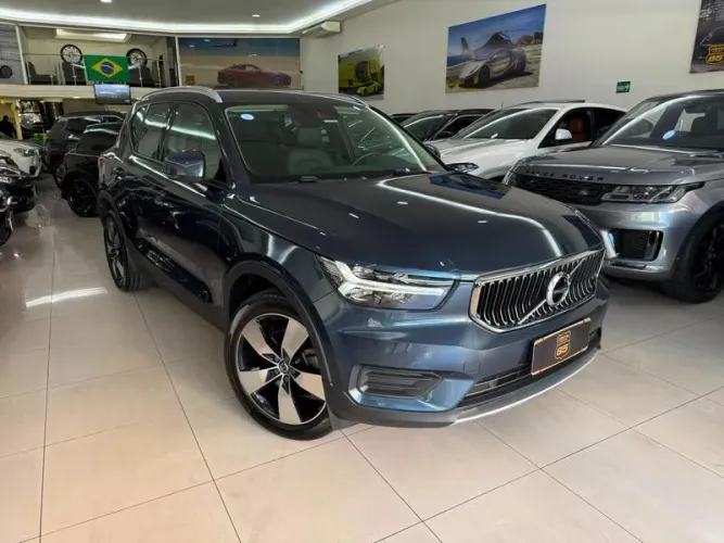 Volvo XC40 XC 40 T-4 Momentum 2.0 190cv FW 2021
