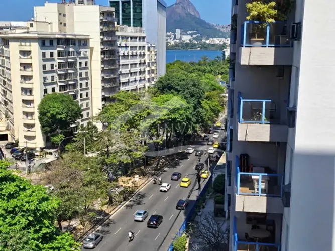 Apartamento : Padrão / Residencial / Humaitá