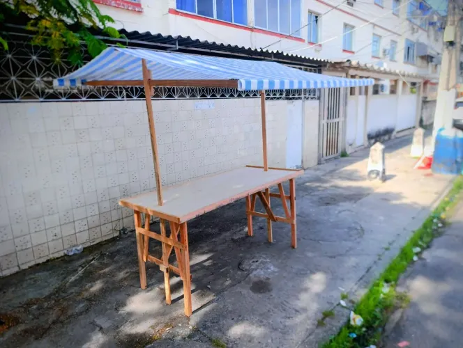 Banca Para Feira e Eventos - Desmontável Em Eucalipto (1,80m X 80cm)