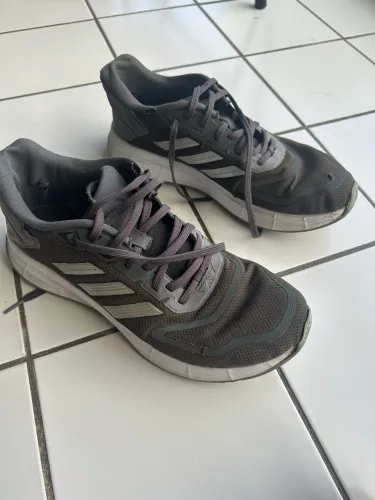 Tênis Adidas Semi Novo