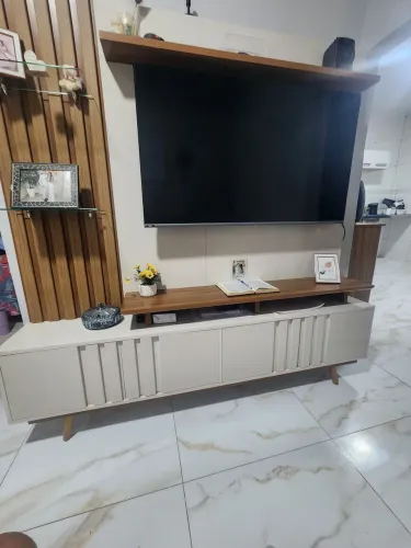 Vendo rack de sala.
