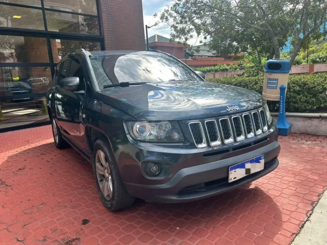 Jeep Compass Sport 2.0 16V 156cv 5P 2015