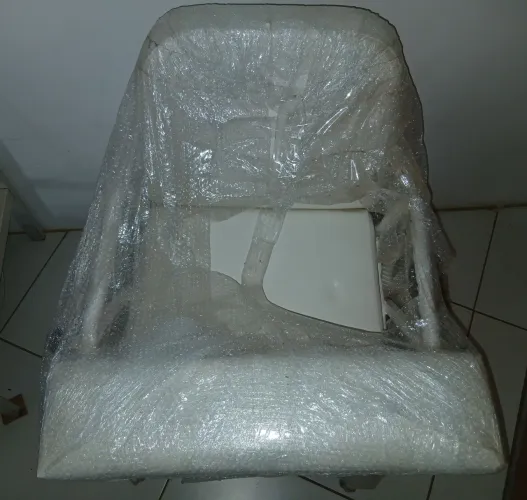 Vende-se cadeira retirada de sangue