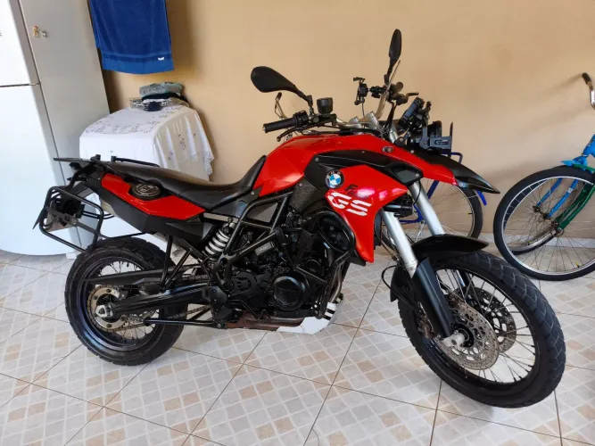 Moto excelente para todos os tipos de chão (asfalto e terra)