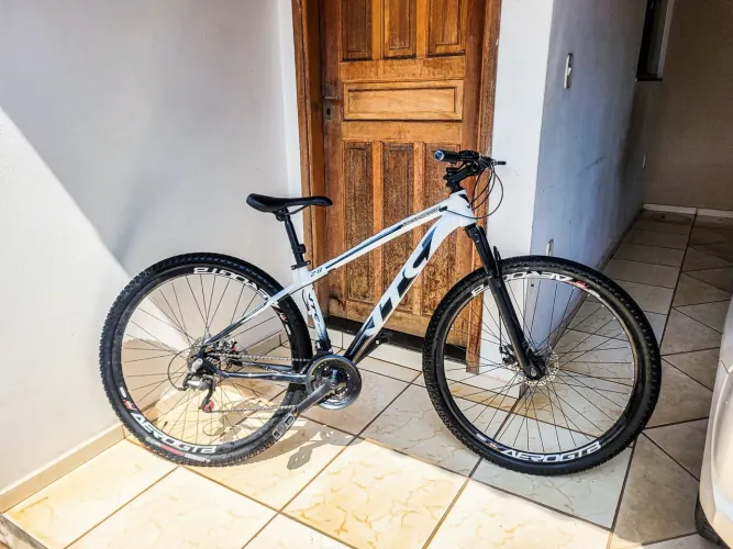 BICICLETA VTC ARO 29