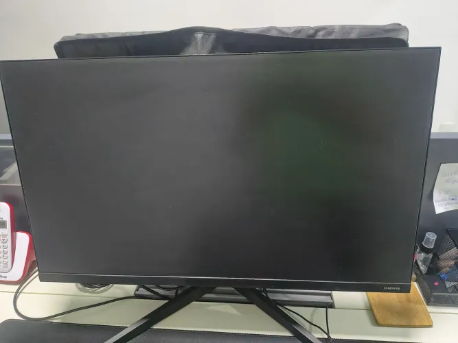 Monitor Samsung T350 27" - Estado de Novo