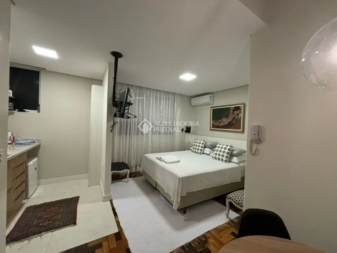 Studio Mobiliado à venda no Centro de Florianópolis