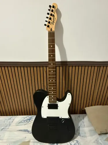 Squier by Fender Jim Root Telecaster Signature - Excelente Estado
