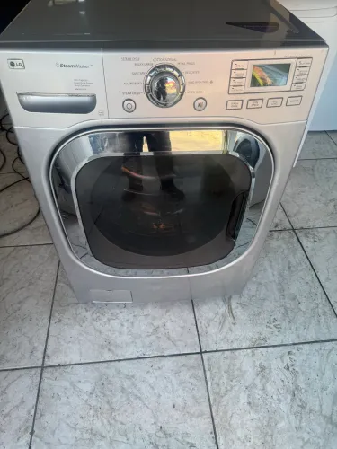 Lavadora frontal LG 16 quilos