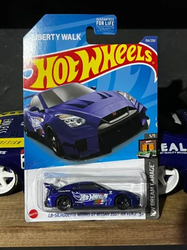 Hot Wheels R35 LBWK Nissan Silhouette Azul